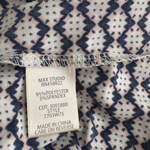 2/$30 Max Studio Geometric Print Cold Shoulder Raglan Top S #9926 - Picture 5 of 7